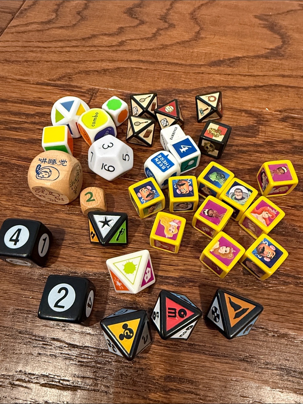 Lot of Assorted Board Game Dice - Scene it?, Yahtzee Junior, Jumanji, Cranium